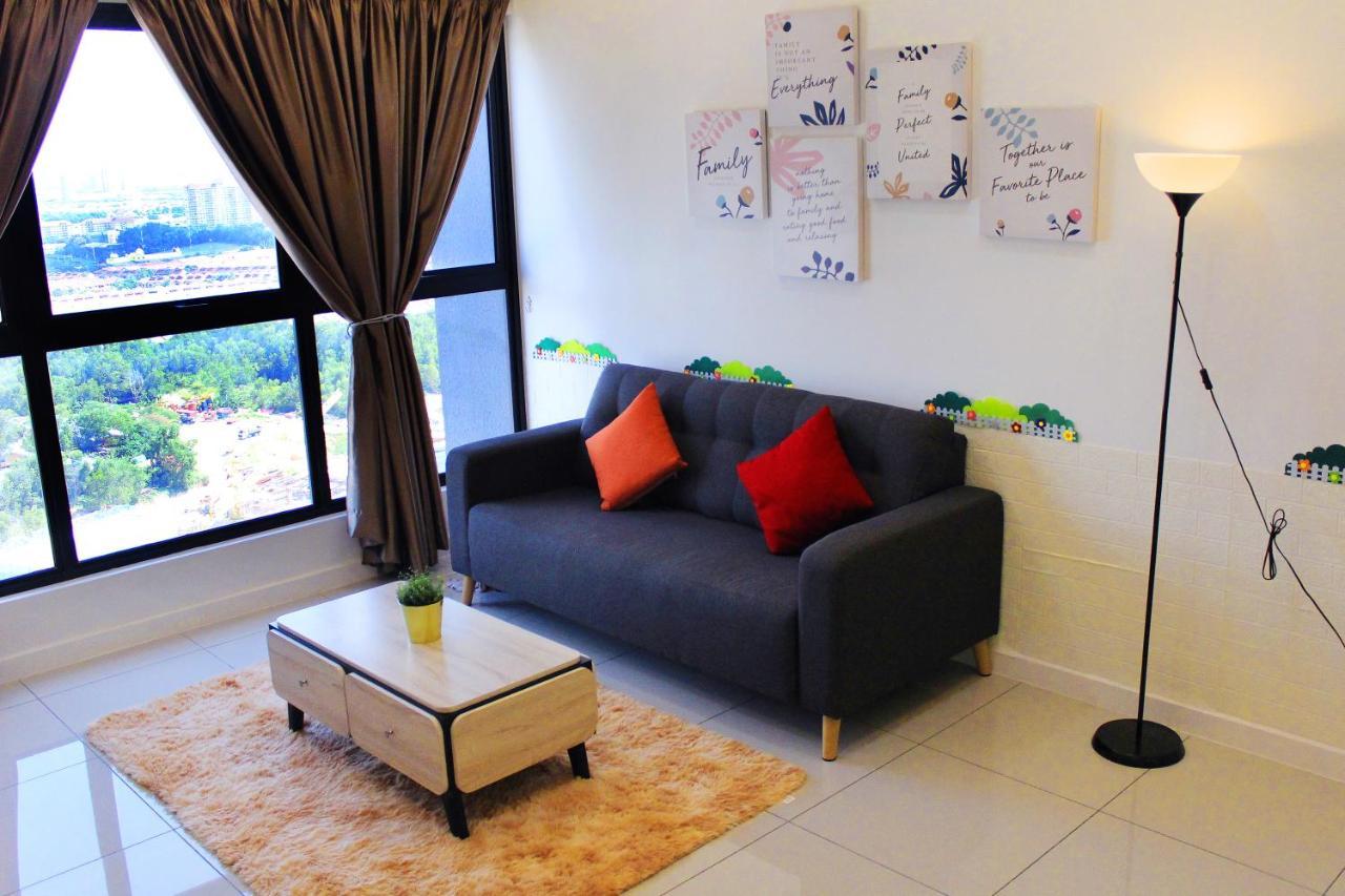Le Pavillion Puchong By Widebed Upto 6Pax Apartamento Kuala Lumpur Exterior foto