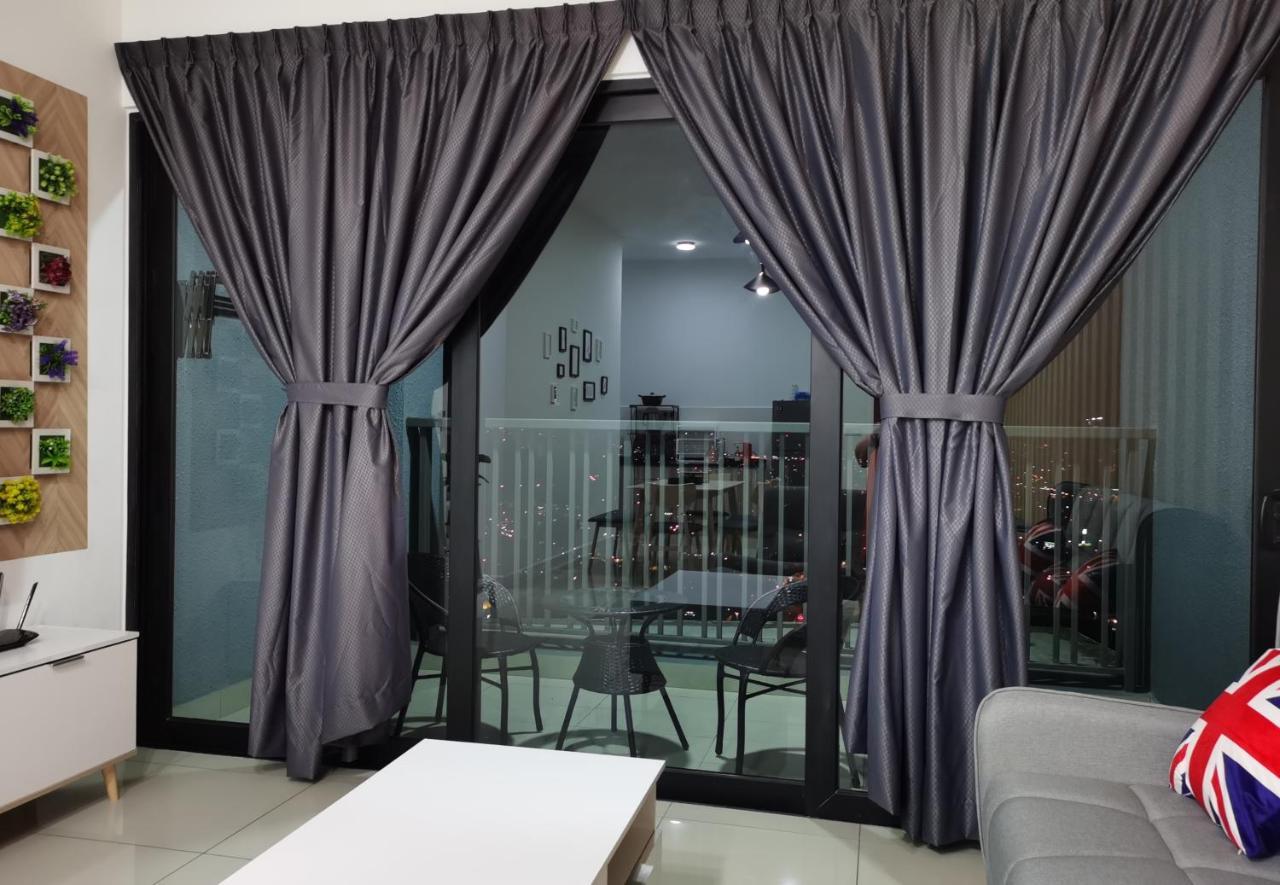 Le Pavillion Puchong By Widebed Upto 6Pax Apartamento Kuala Lumpur Exterior foto
