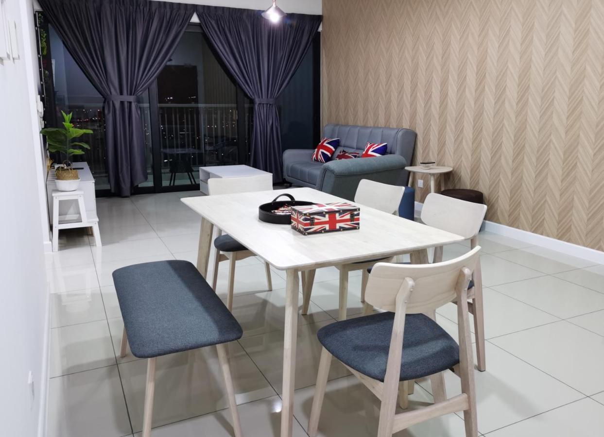 Le Pavillion Puchong By Widebed Upto 6Pax Apartamento Kuala Lumpur Exterior foto