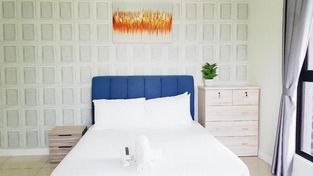 Le Pavillion Puchong By Widebed Upto 6Pax Apartamento Kuala Lumpur Exterior foto