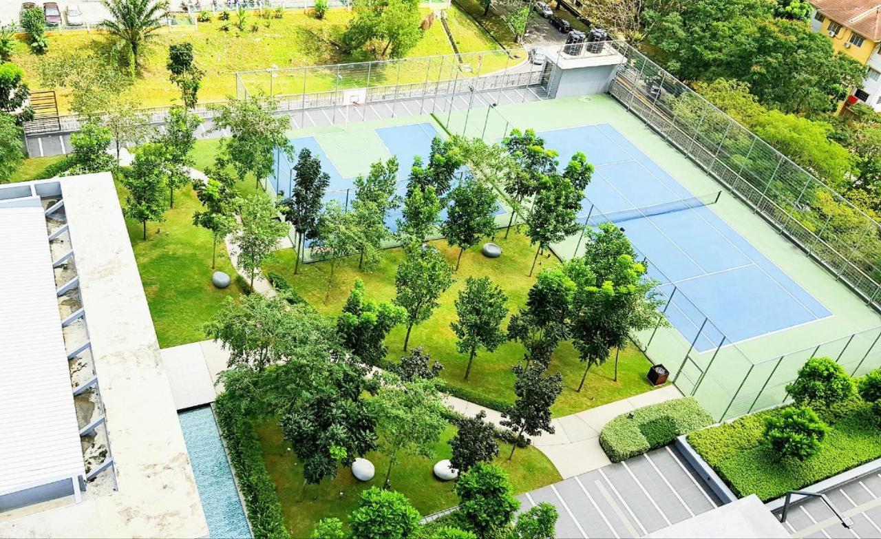 Le Pavillion Puchong By Widebed Upto 6Pax Apartamento Kuala Lumpur Exterior foto