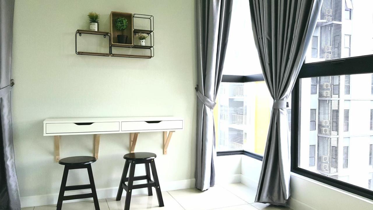 Le Pavillion Puchong By Widebed Upto 6Pax Apartamento Kuala Lumpur Exterior foto